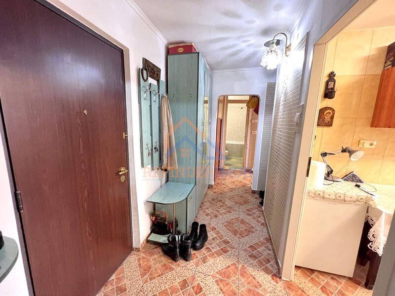 Rahova, vanzare apartament cu 2 camere.